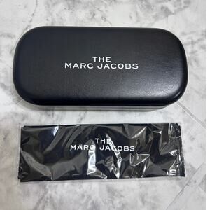 The Marc Jacobs Eyewear Hard Case W/Duster Black White Faux Leather Minimalist